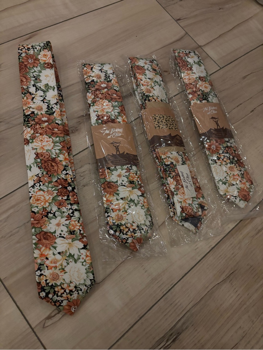 Floral Men's Tie in Rust, Cream & Green by